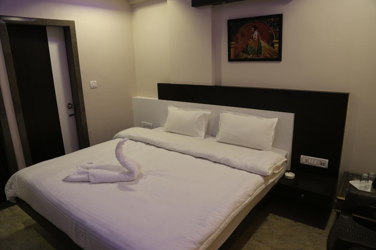 Hotel Marwar Excellency Mahāmandir Eksteriør billede